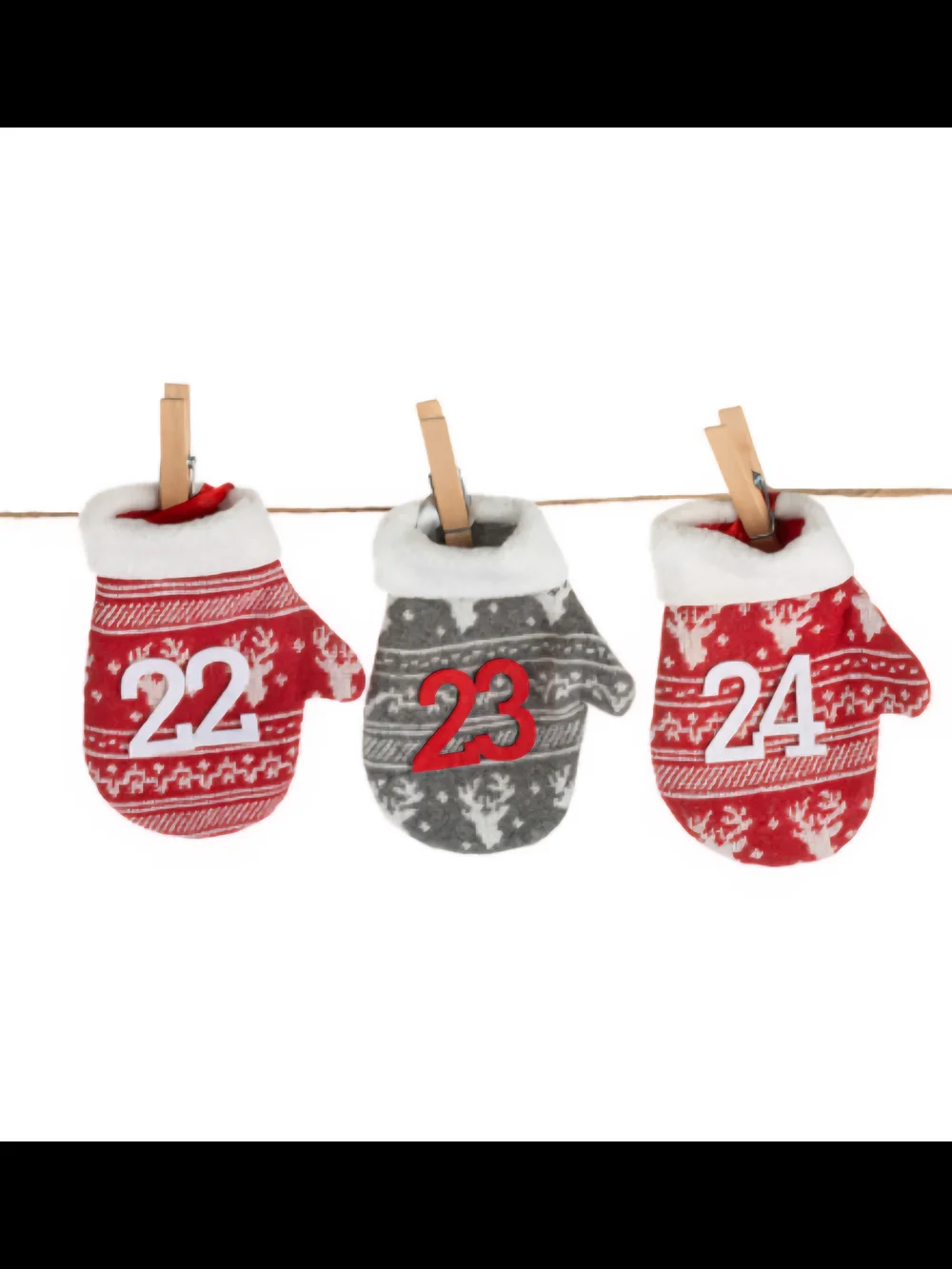 Demdaco Red and Gray 24 Mittens Countdown Garland. NWT